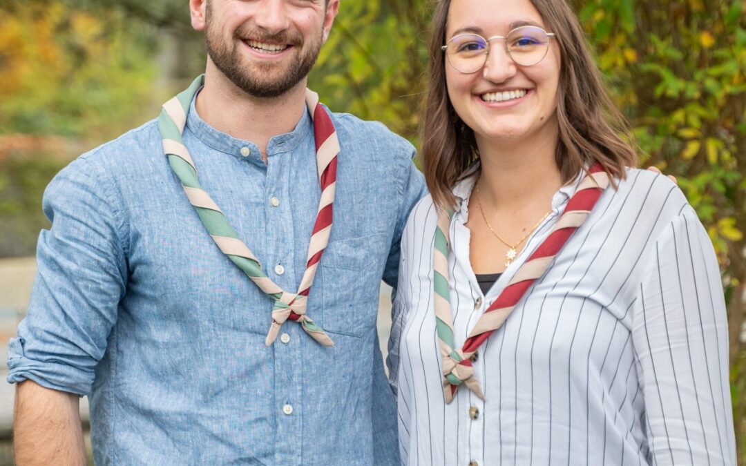 Présentation des foulards de camp